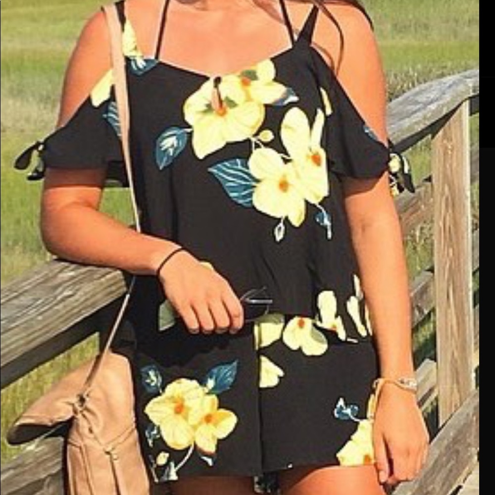BP by Nordstrom Off the shoulder floral shirt